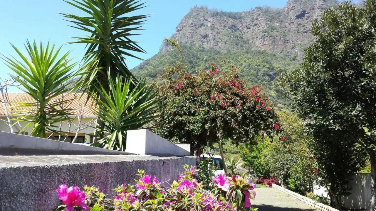 Villa House Pc à Porto Da Cruz Extérieur photo